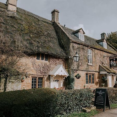 The Falkland Arms Чипинг Нортън Екстериор снимка